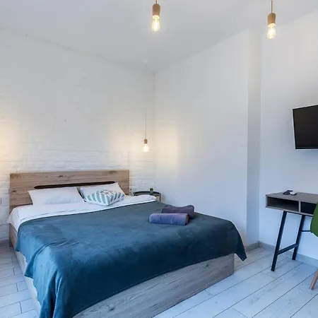 Апартаменты Romantic Apartments- View Of The Town Hall Львов