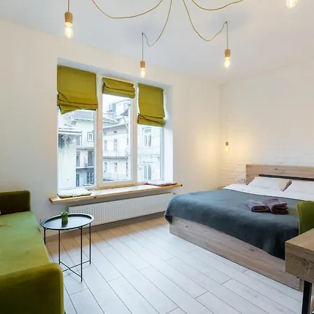 Romantic Apartments- View Of The Town Hall Апартаменты Львов