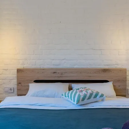 Romantic Apartments- View Of The Town Hall Апартаменти Львів