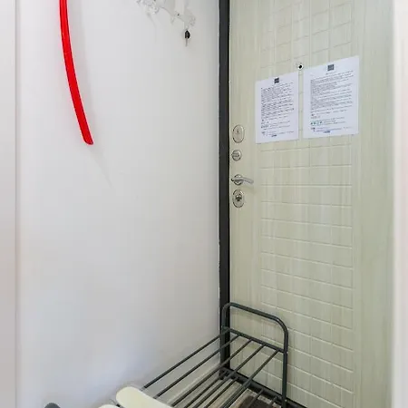 Romantic Apartments- View Of The Town Hall *